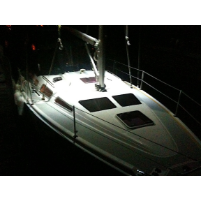 deck view of Dr LED Kevin X4 LED Spreader & Spot Light - White