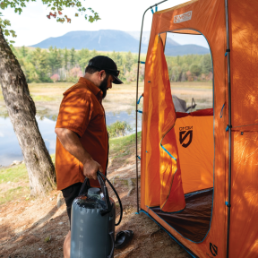 Helio Portable Pressure Shower - 2.9 Gal