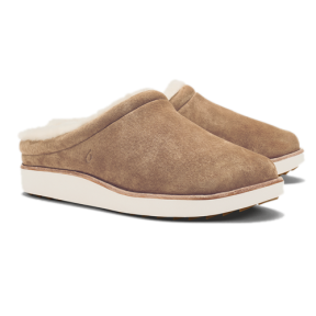 pair of Olukai Mani Slippers