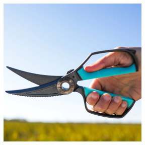 in use of Toadfish Outfitters Ultimate Shears +Sheath