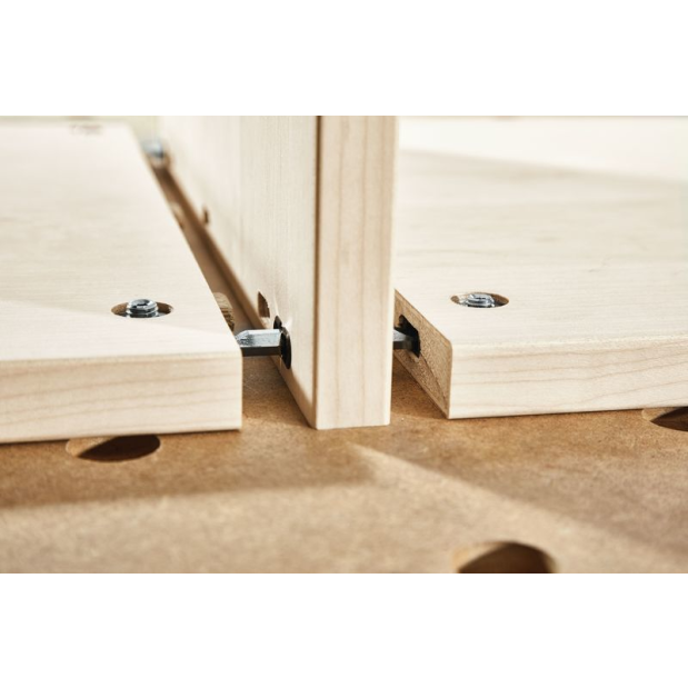 Center Panel Connector MSV D8 - 25 Piece