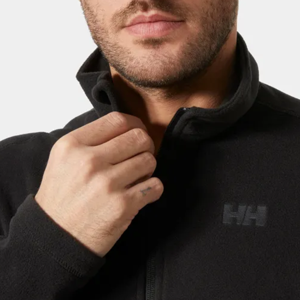 collar of Helly Hansen Mens Daybreaker Fleece Jacket