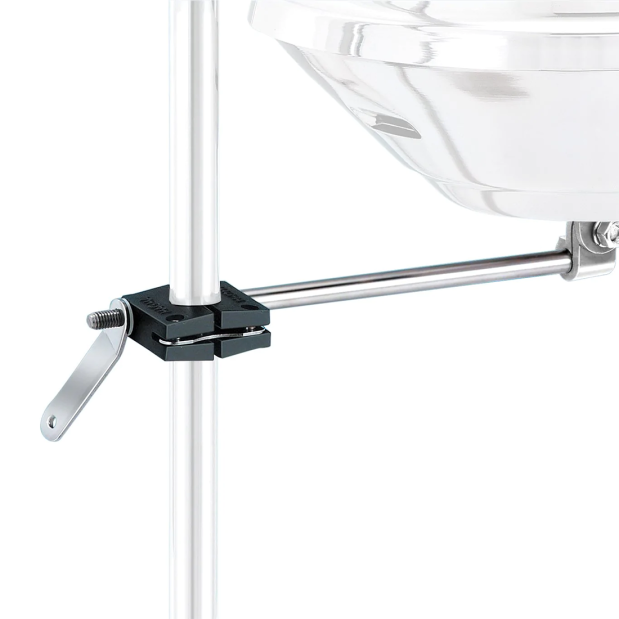in use of Magma Magma Round Rail Kettle BBQ Grill Mount