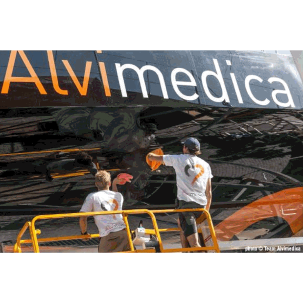 Application of McLube McLube Antifoul Alternative - Speed Polish