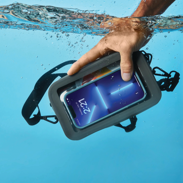 RunOff Waterproof Hip Pack - Charcoal