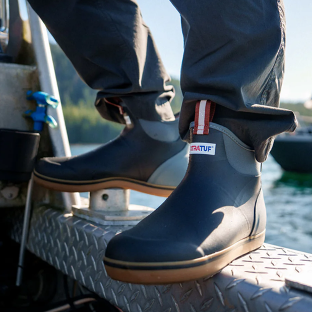in use of Xtratuf Men's Ankle Deck Boot
