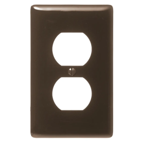 np8 of Hubbell Duplex Outlet Plate